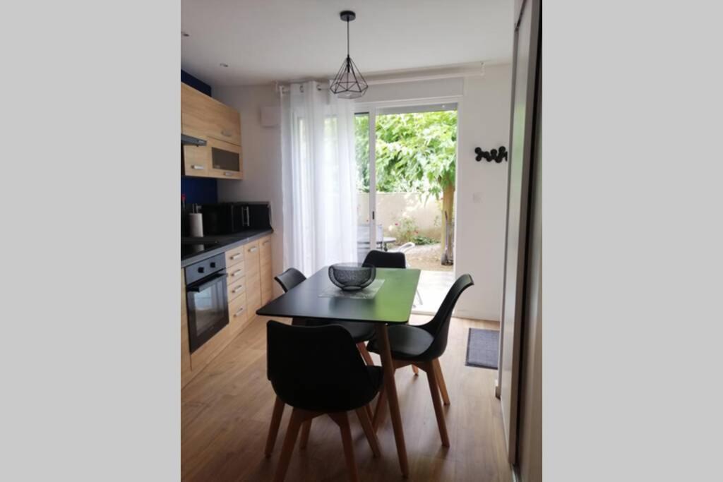Charmant Appartement Avec Terrasse Pont-de-l'Isere Ngoại thất bức ảnh