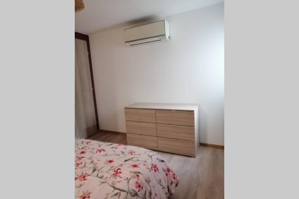 Charmant Appartement Avec Terrasse Pont-de-l'Isere Ngoại thất bức ảnh